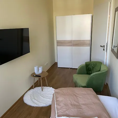 Apartment Elisabett - Lisa - 3 Schlafzimmer Und 2 Baeder, Bis 5 Personen Erfurt