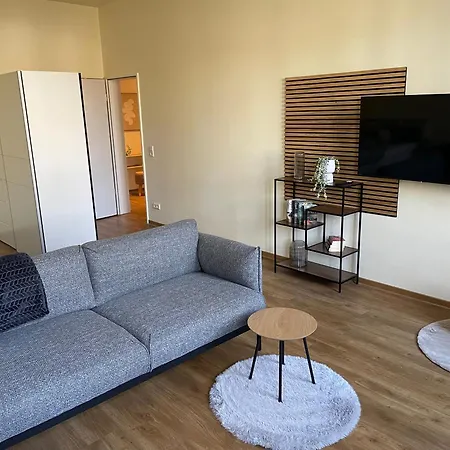 Apartment Elisabett - Lisa - 3 Schlafzimmer Und 2 Baeder, Bis 5 Personen Erfurt